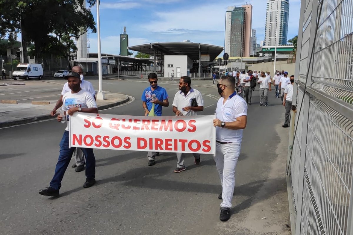 Salvador: rodoviários com idade a partir de 18 anos são vacinados contra a Covid
