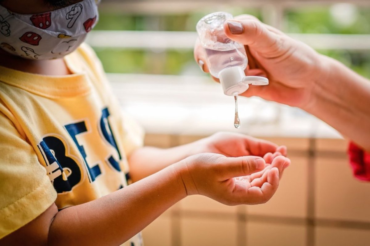 Retorno à escola: especialista explica cuidados e orientações