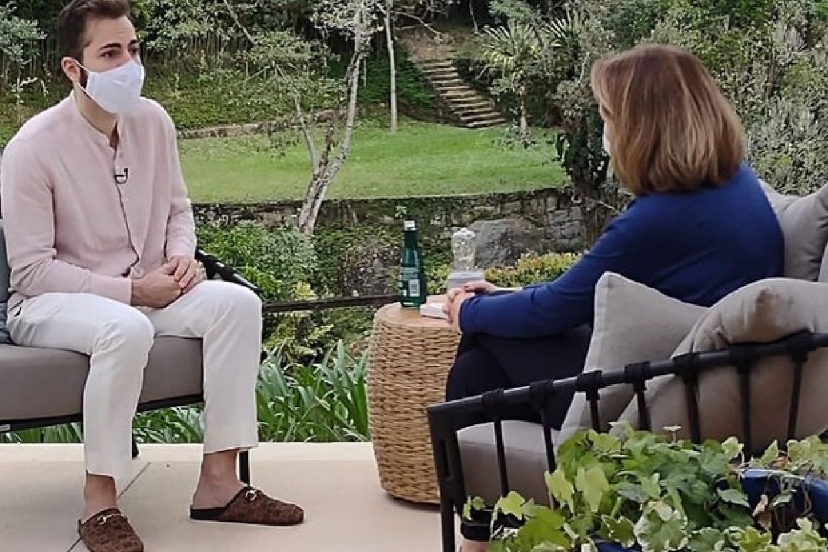 Renata Capucci mostra clique da entrevista com Thales Bretas, viúvo de Paulo Gustavo para o Fantástico 