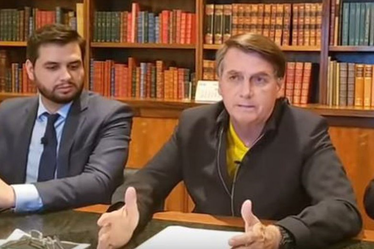 Chineses pedem para Bolsonaro a demissão do assessor internacional da presidência