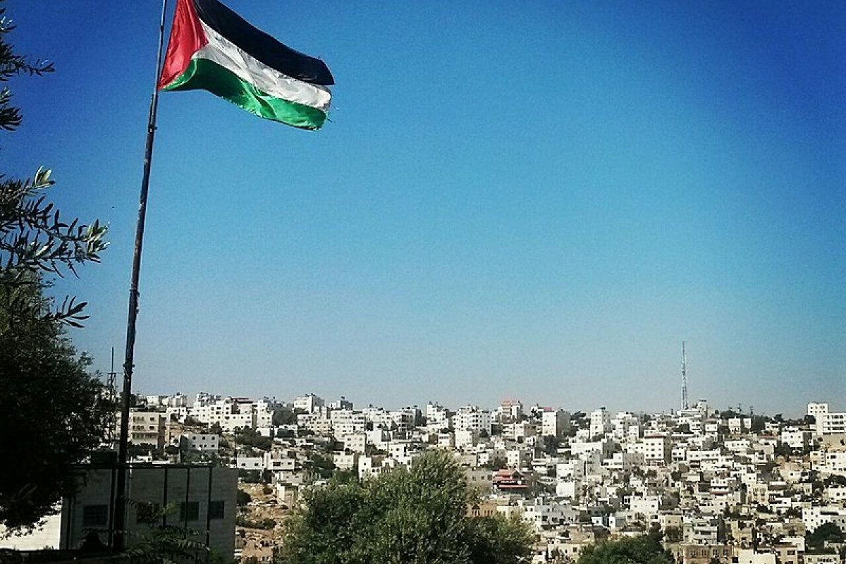 Novos confrontos em Jerusalém deixam dezenas de feridos