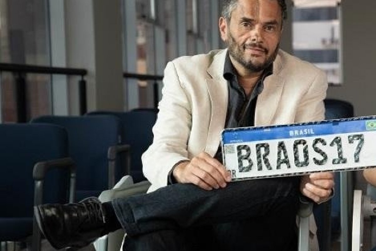 Empreendedor abre rede de emplacamentos Mercosul e fatura R$ 7 milhões pandemia