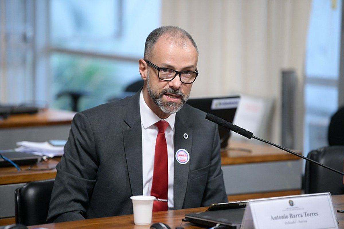 Diretor da Anvisa depõe hoje na CPI da Covid no Senado 