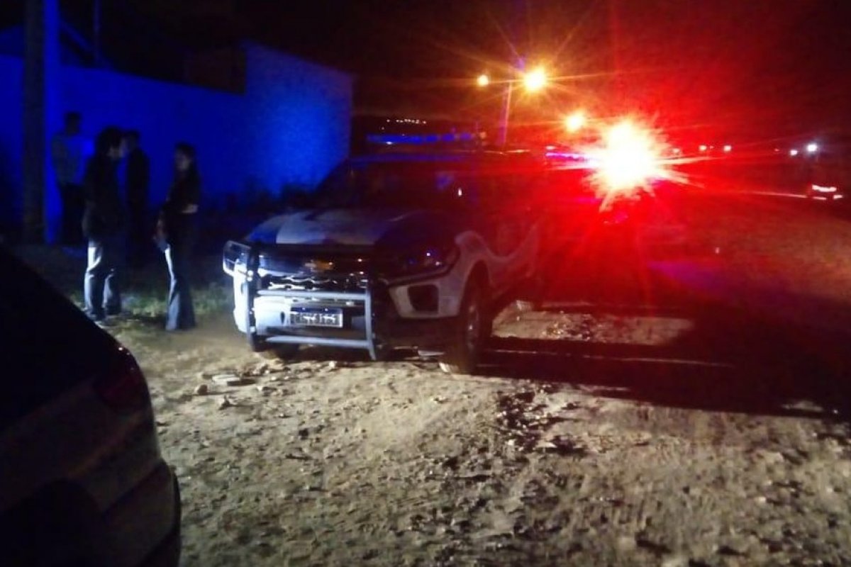 Festa clandestina é encerrada pela polícia em Vitória da Conquista