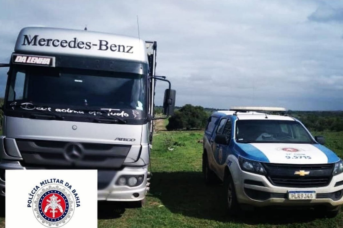 Polícia recupera carga com gados no interior da Bahia