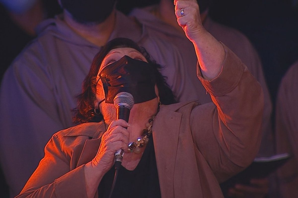 Missa de 7º dia de Paulo Gustavo reúne amigos e familiares no Cristo Redentor