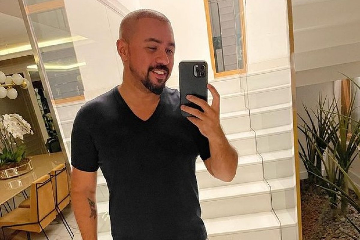 Xand Avião se rende ao transplante capilar!