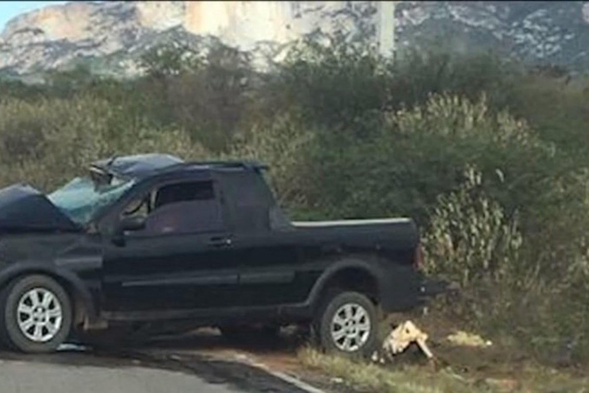 Três pessoas da mesma família morrem após acidente na BA-152