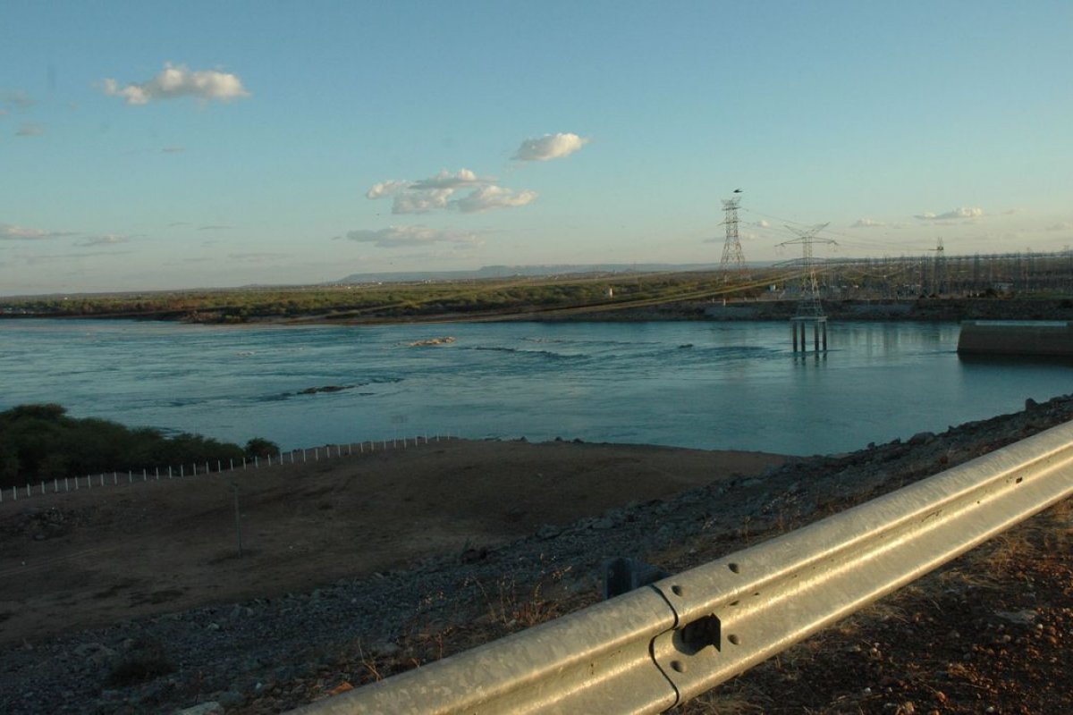 Relatório para privatização da Eletrobras incluiu uma medida que fortalece a Codevasf, hoje controlada pelo Centrão