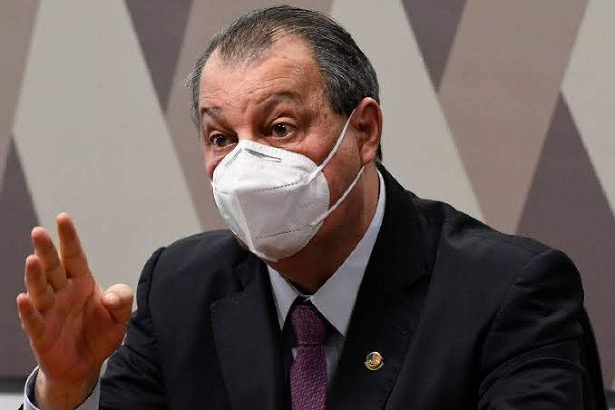 "Eu não serei carcereiro", diz presidente de CPI ao negar pedido de prisão de ex-secretário de comunicação do governo