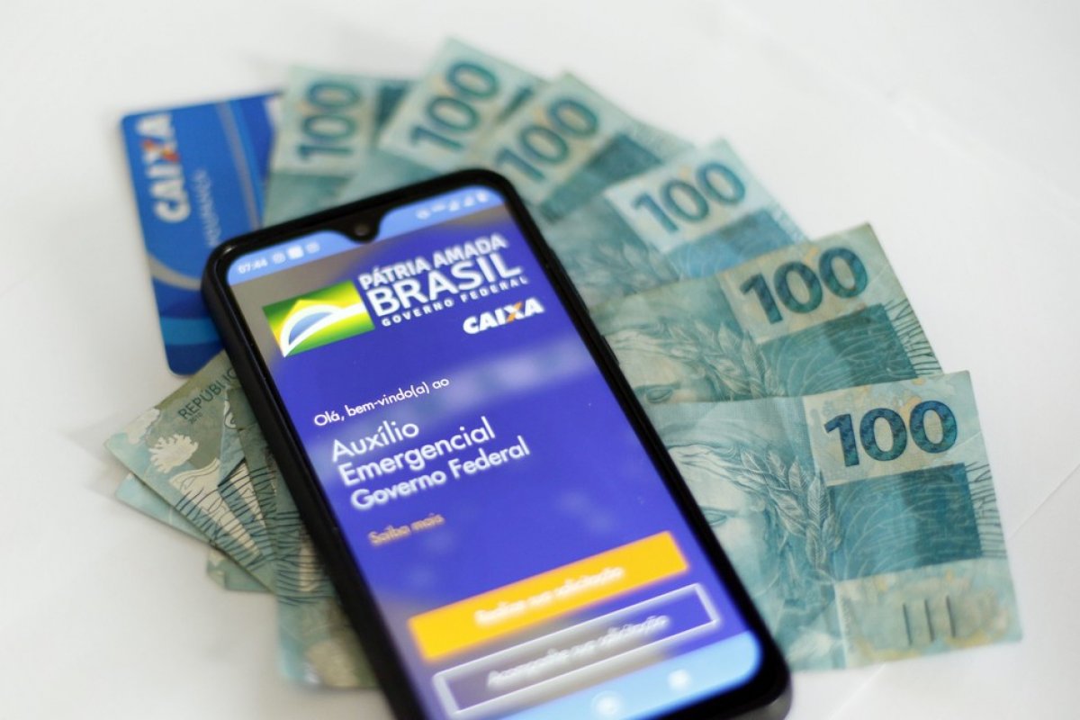 1ª parcela do auxílio emergencial é liberado hoje para mais de 2,4 milhões de pessoas