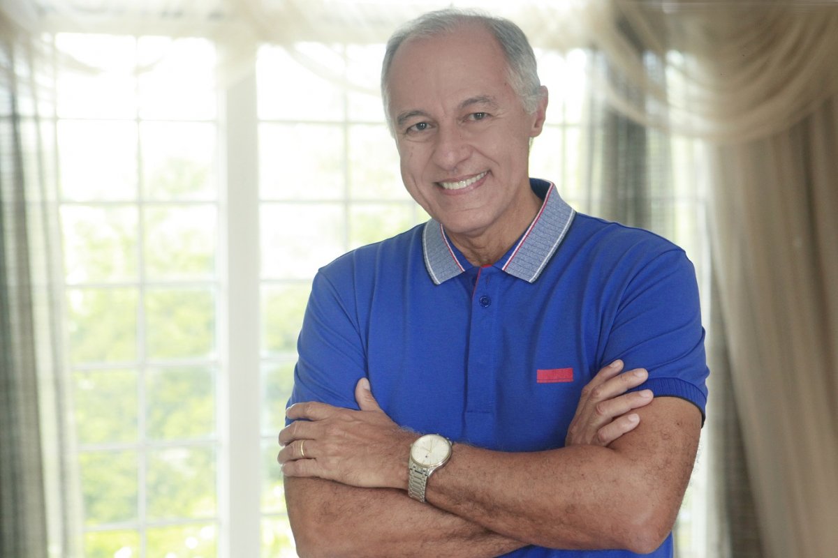 Luiz Roberto Mattos lança livro na Itália sobre revoluções da humanidade