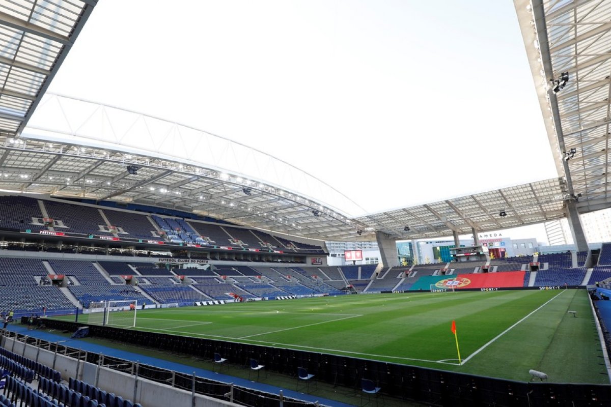 Uefa anuncia transferência da final da Liga dos Campeões de Istambul para Portugal