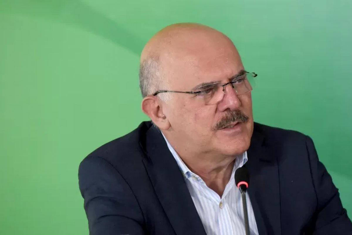 Justiça condena União por falas homofóbicas do ministro Milton Ribeiro