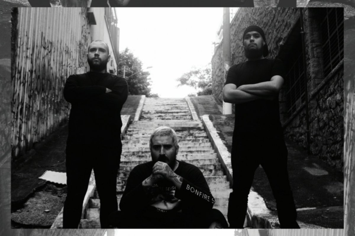 Bonfire Season lança seu mais novo álbum, "When Words Cuts Deep Like A Knife"