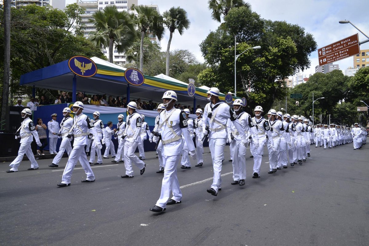 Confira as alterações nas linhas de ônibus e tráfego durante o feriado, em Salvador 