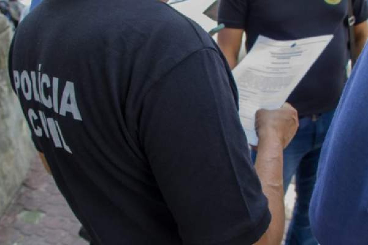 Casal é preso suspeito de matar e queimar corpo de amigo no interior da Bahia