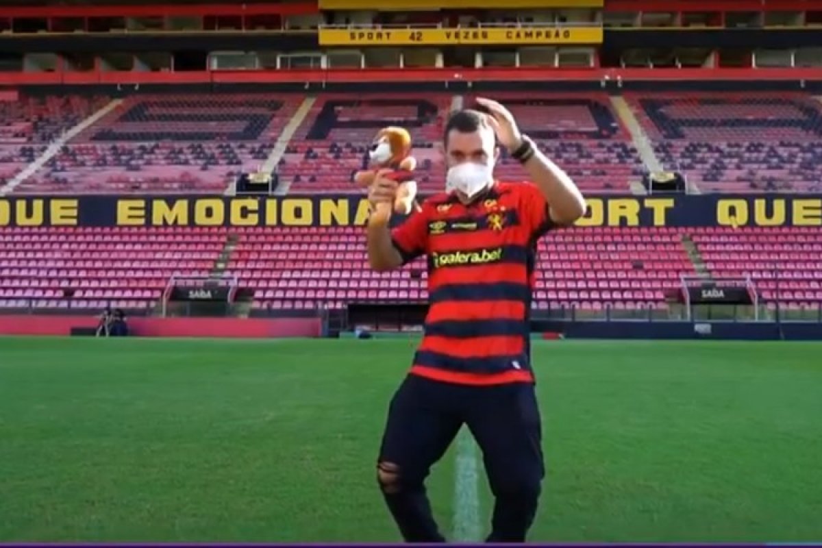 Ex-BBB Gil do Vigor se manifesta após falas homofóbicas de conselheiro do Sport: "É muita dor"