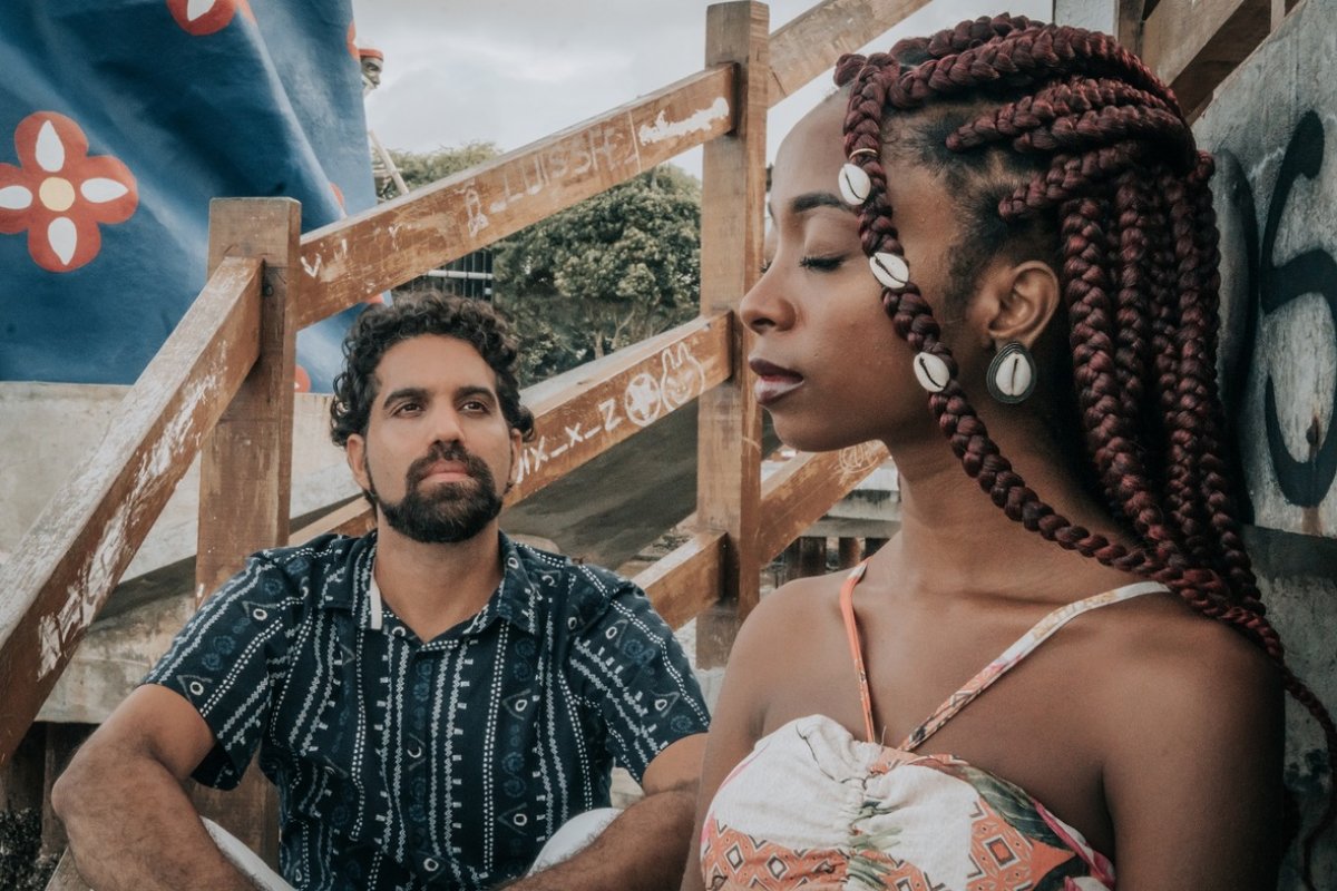 Paulinho Araújo lança novo single com participação da cantora Lari Lima