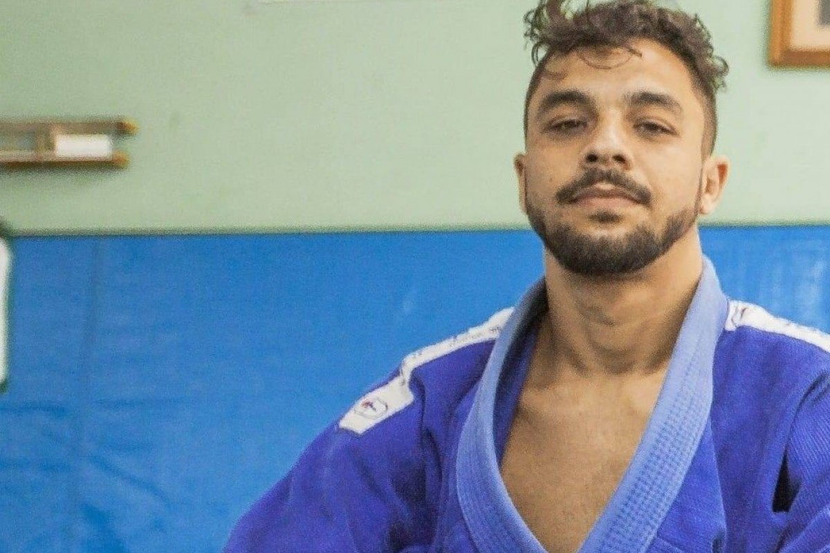 Fotógrafo morto por traficantes em Niterói é enterrado nesta segunda-feira (17)