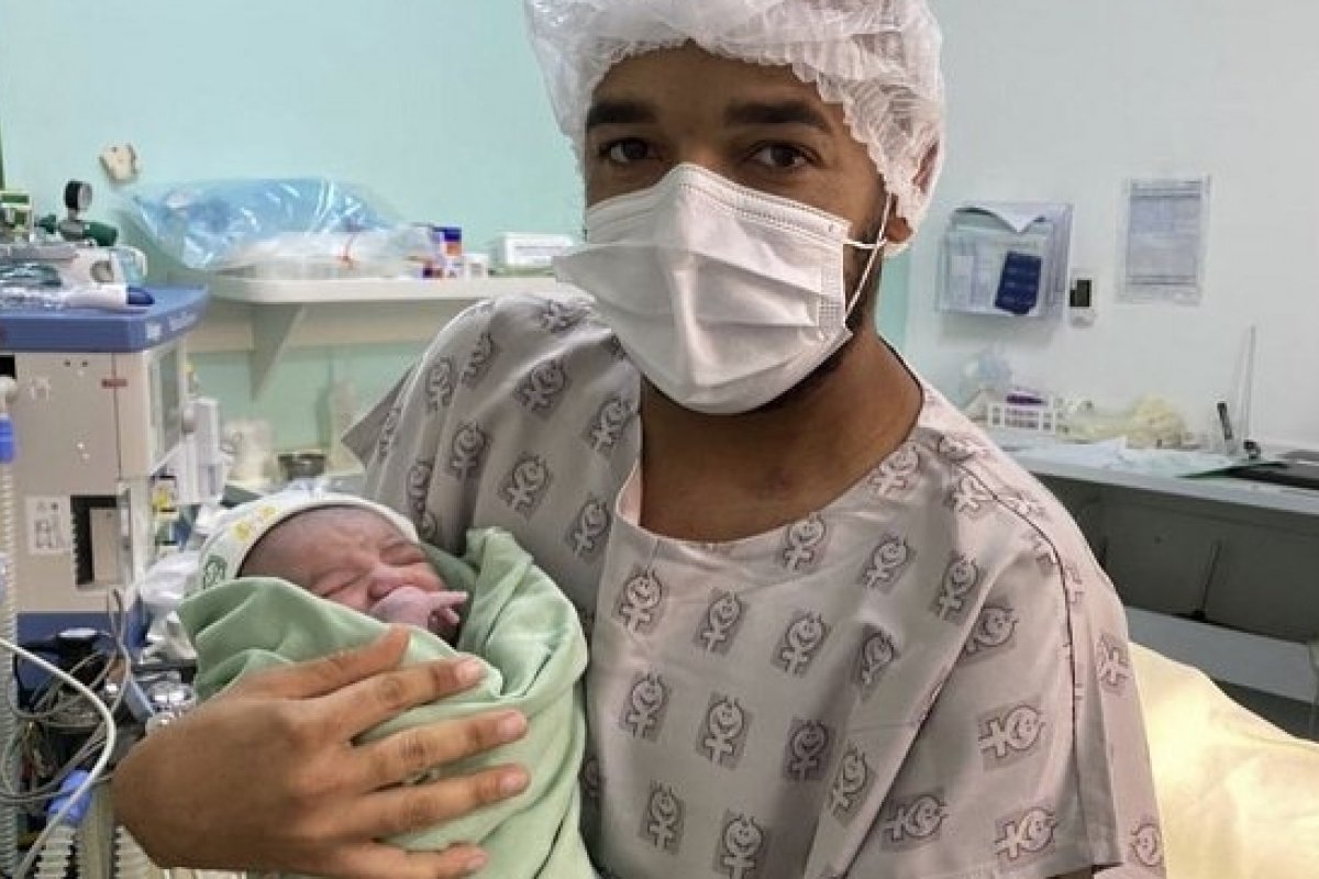 Nasce filha do cantor Unha Pintada