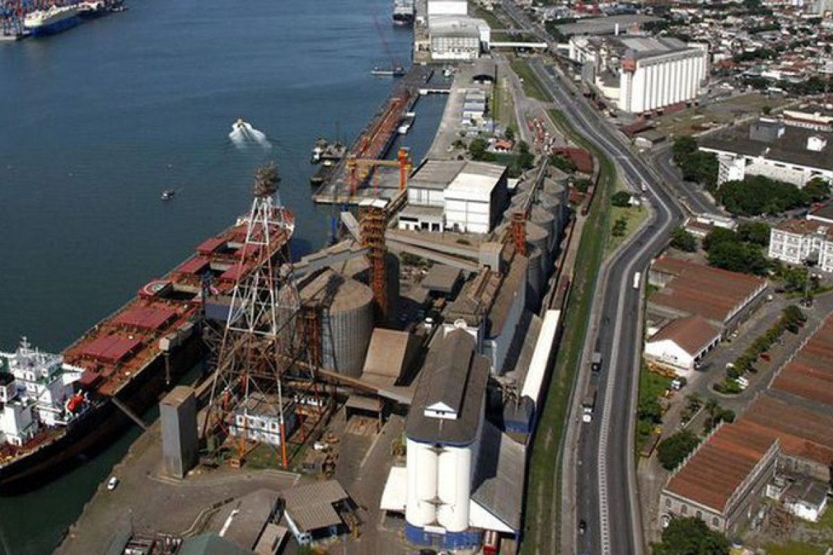Estatal do Porto de Santos (SP) registra alta de 93% no lucro líquido no primeiro trimestre