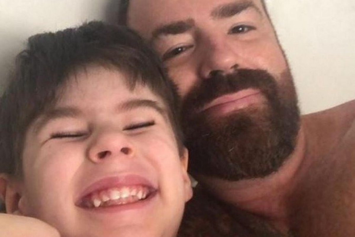 Papa Francisco presta solidariedade em carta para o pai de Henry Borel