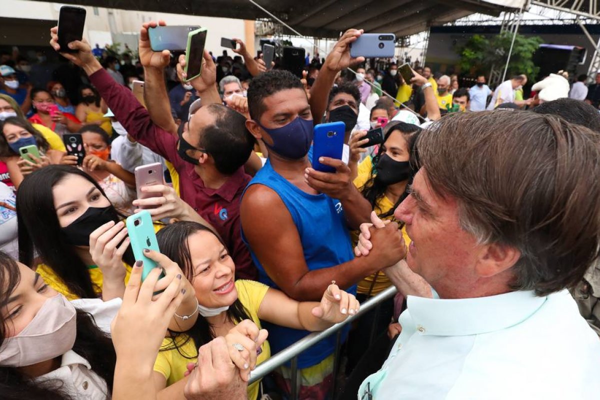 PSDB apresenta ação para Bolsonaro respeitar regras sanitárias em eventos públicos