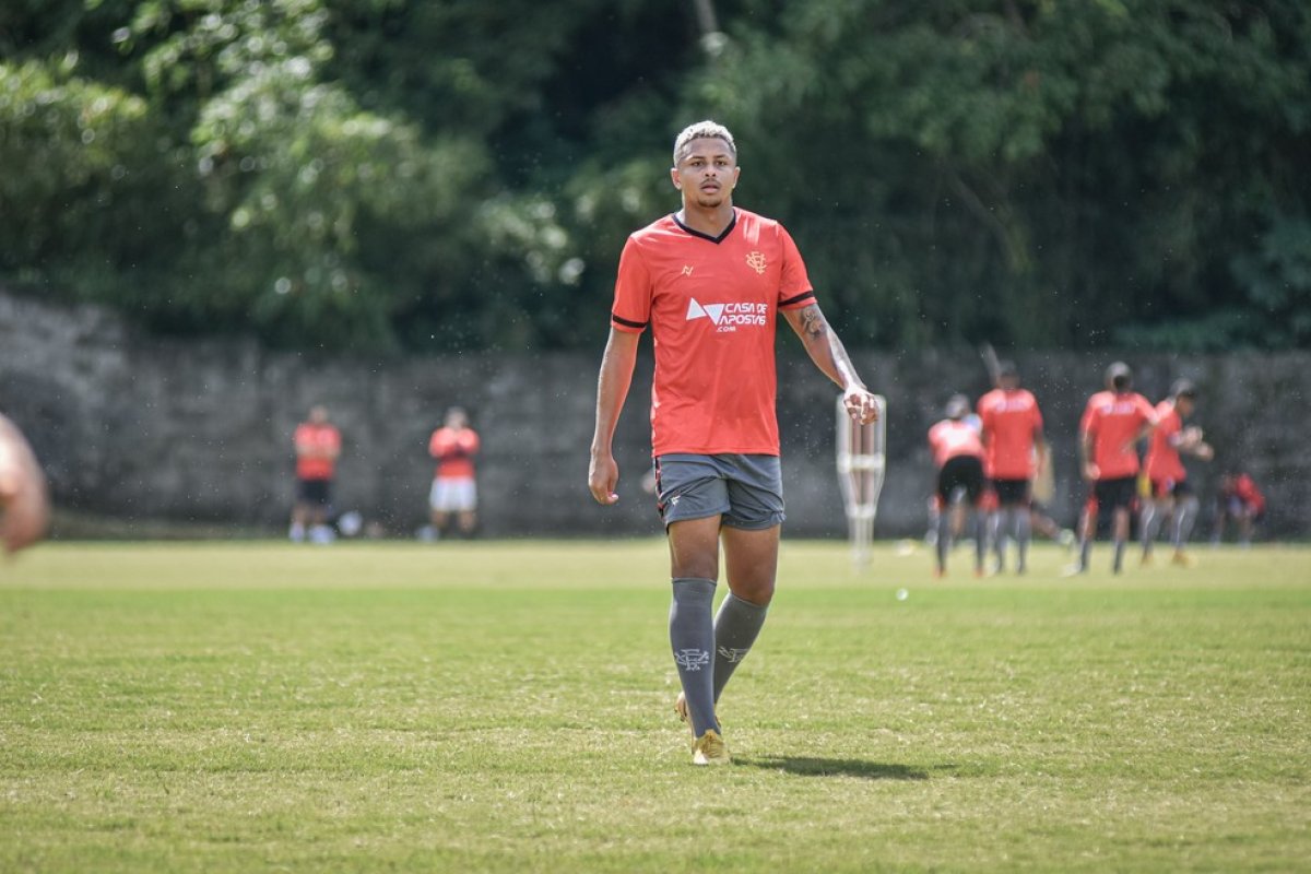 Com atletas recuperados, Vitória segue preparação para estreia na Série B