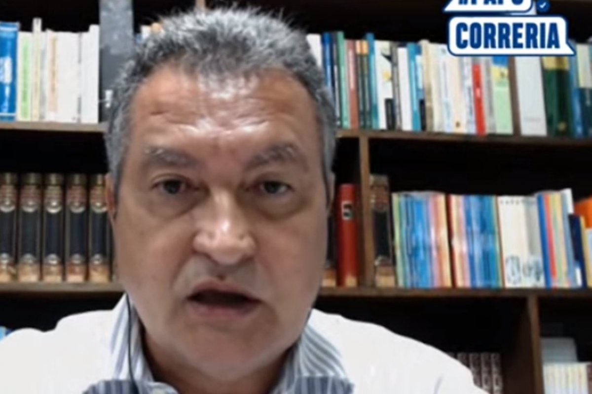 "Teremos que dar um passo atrás e voltar as medidas restritivas", alerta Rui Costa