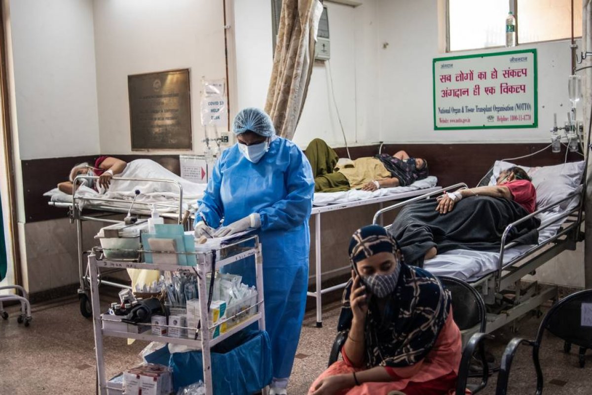 Covid-19: Índia registra recorde de 4,5 mil mortes em 24h horas