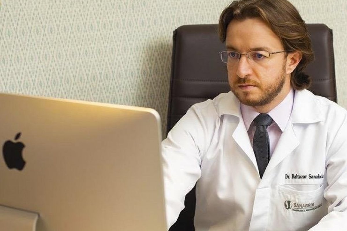 Implante capilar traz grandes benefícios para a autoestima