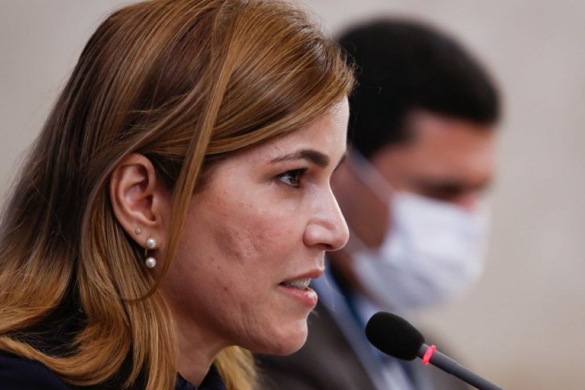 Capitã Cloroquina tem depoimento adiado para terça-feira (25)