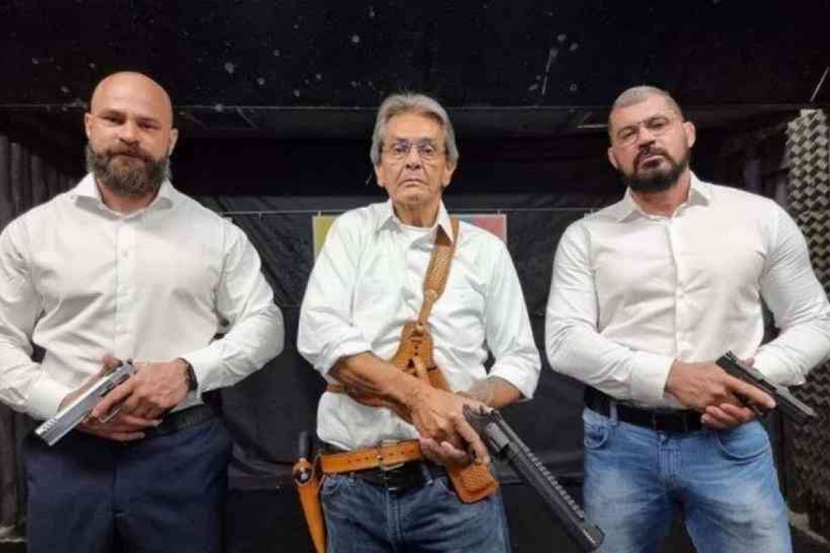 Vídeo: Roberto Jefferson diz que arma é instrumento de defesa contra o Estado 'comunista' e 'satanista'