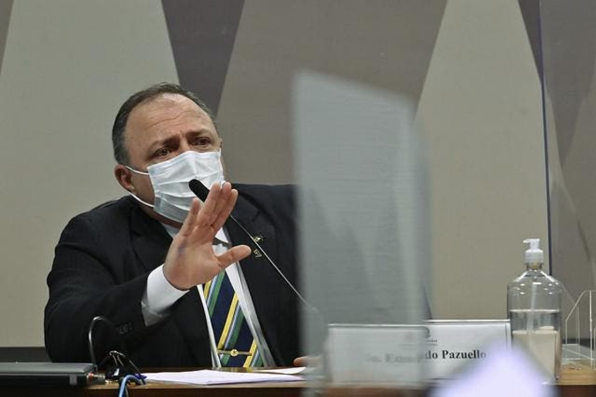 Bolsonaro participou de reunião sobre situação do Amazonas, diz Pazuello
