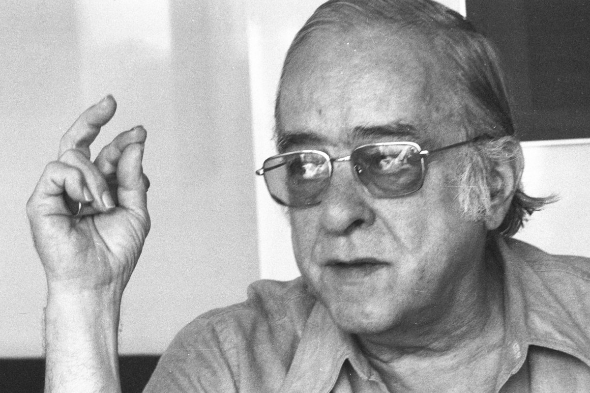 Vinícius de Moraes ganha acervo digital com 11 mil documentos digitais