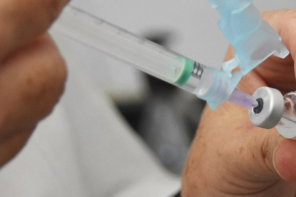 Mais 629 mil doses da vacina da Pfizer chegam ao Brasil 