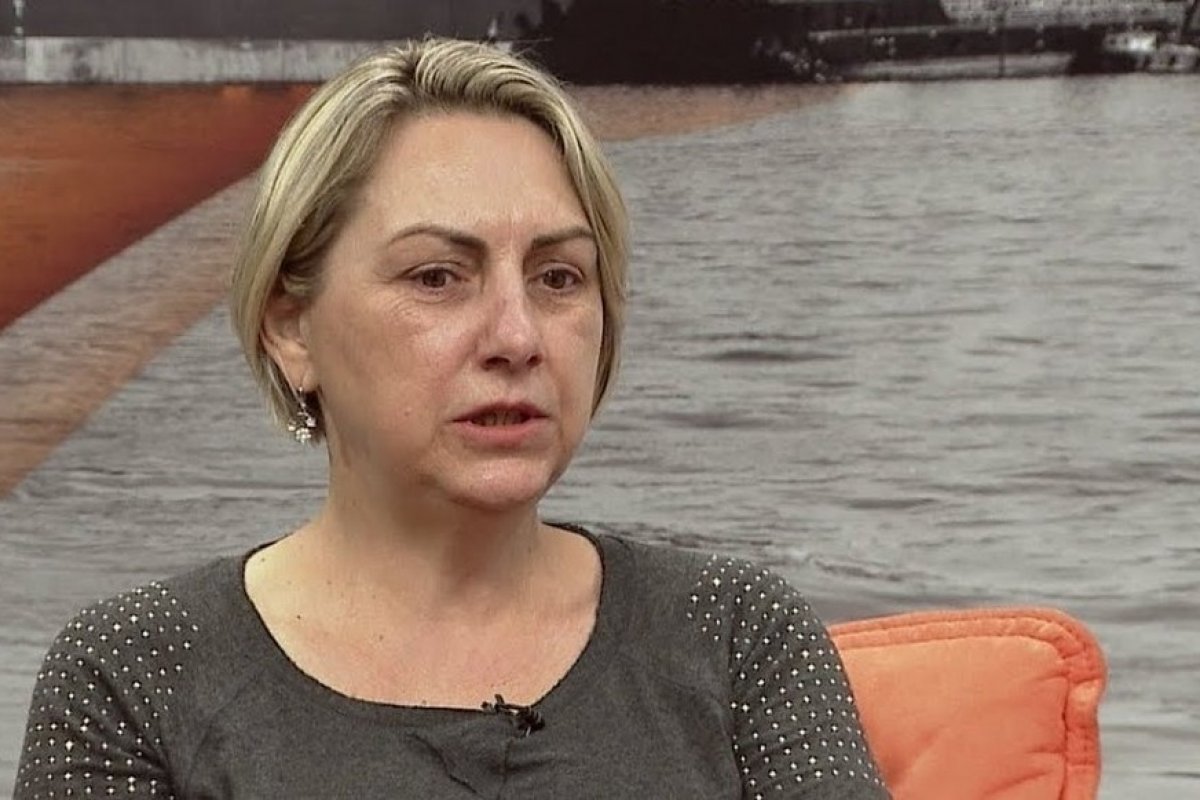 Irmã do presidente Jair Bolsonaro é internada com suspeita de Covid-19 no interior de SP