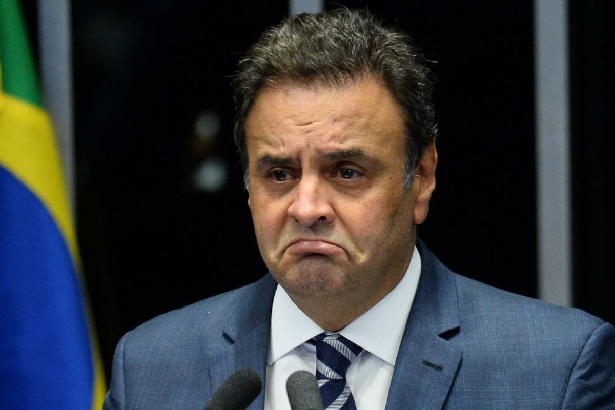 Acusações contra Aécio continuam sem resposta