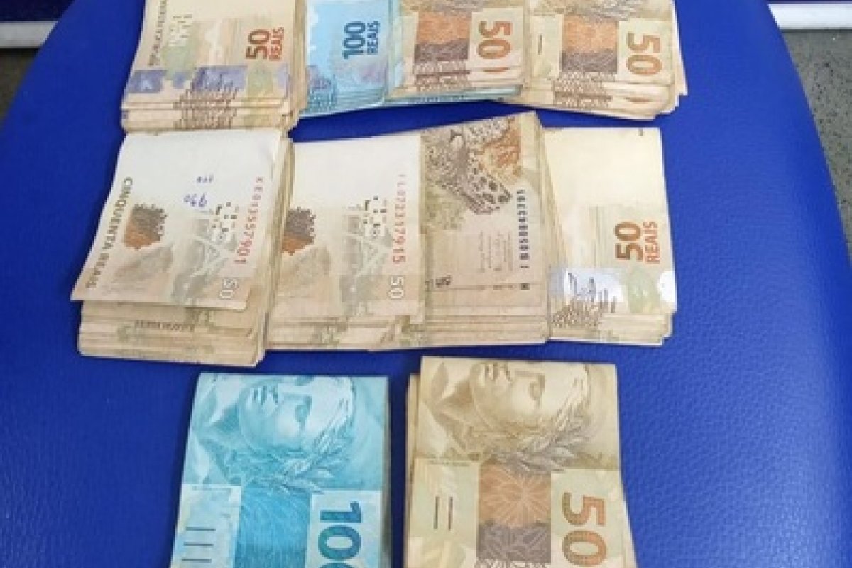 Prestador de serviço bancário furta cliente em Jequié