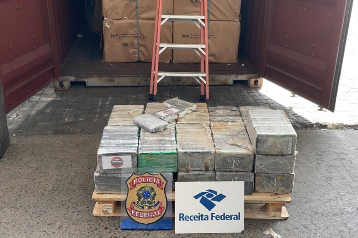 Mais de 244 kg de cocaína é apreendida no porto de Salvador