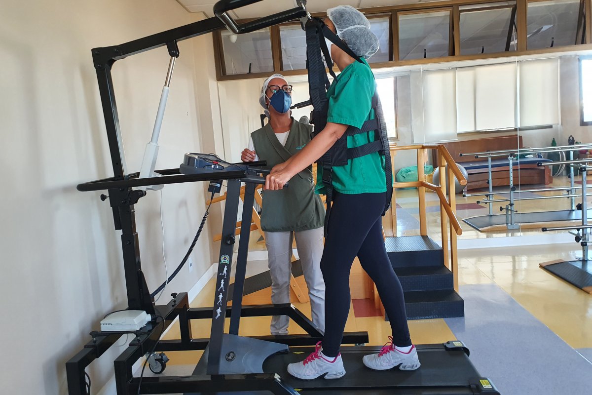 Hospitais de transição são aposta para reabilitação de pacientes infectados pela covid-19