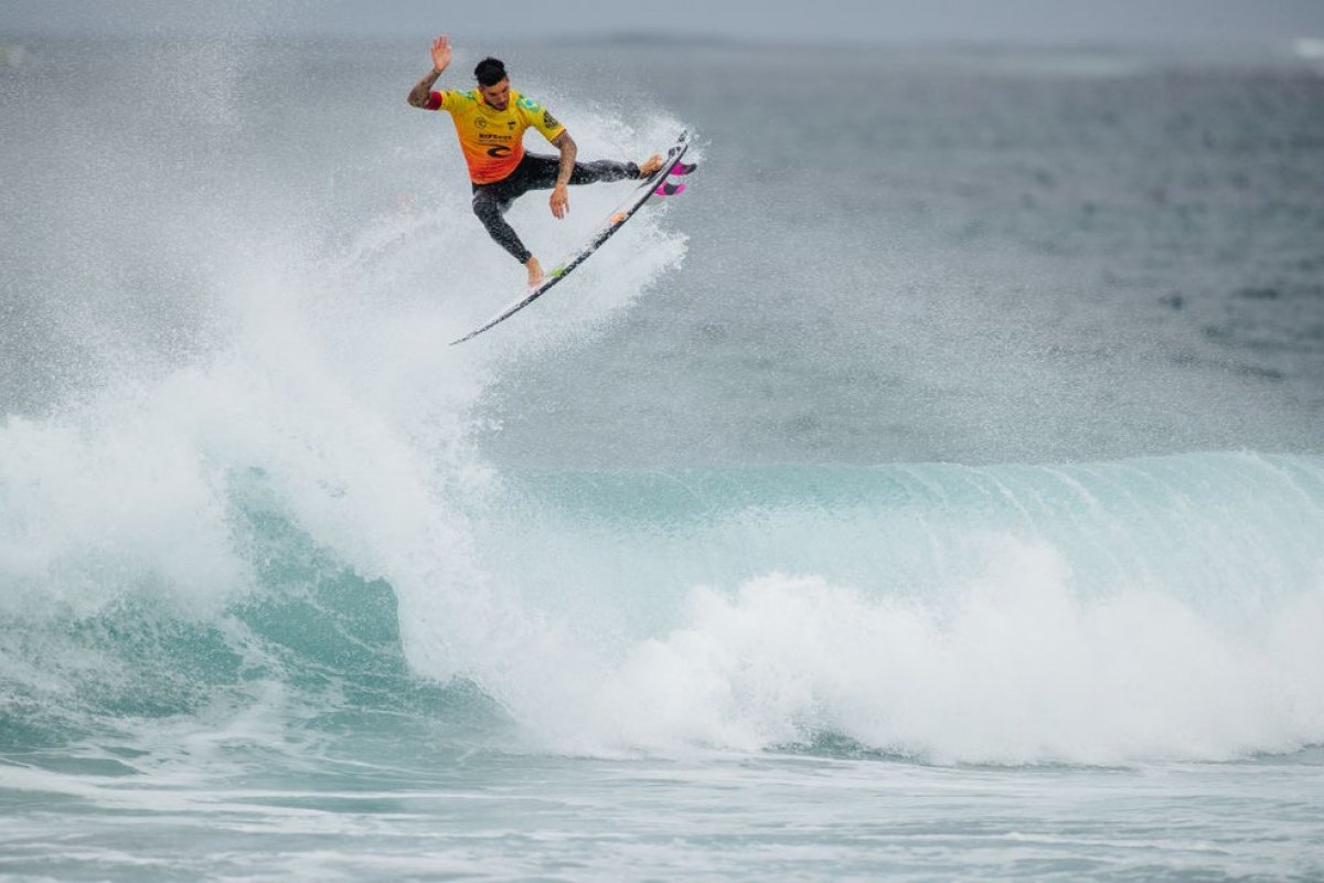 Gabriel Medina e Italo Ferreira enfrentam semifinal brasileira de Rottnest Island