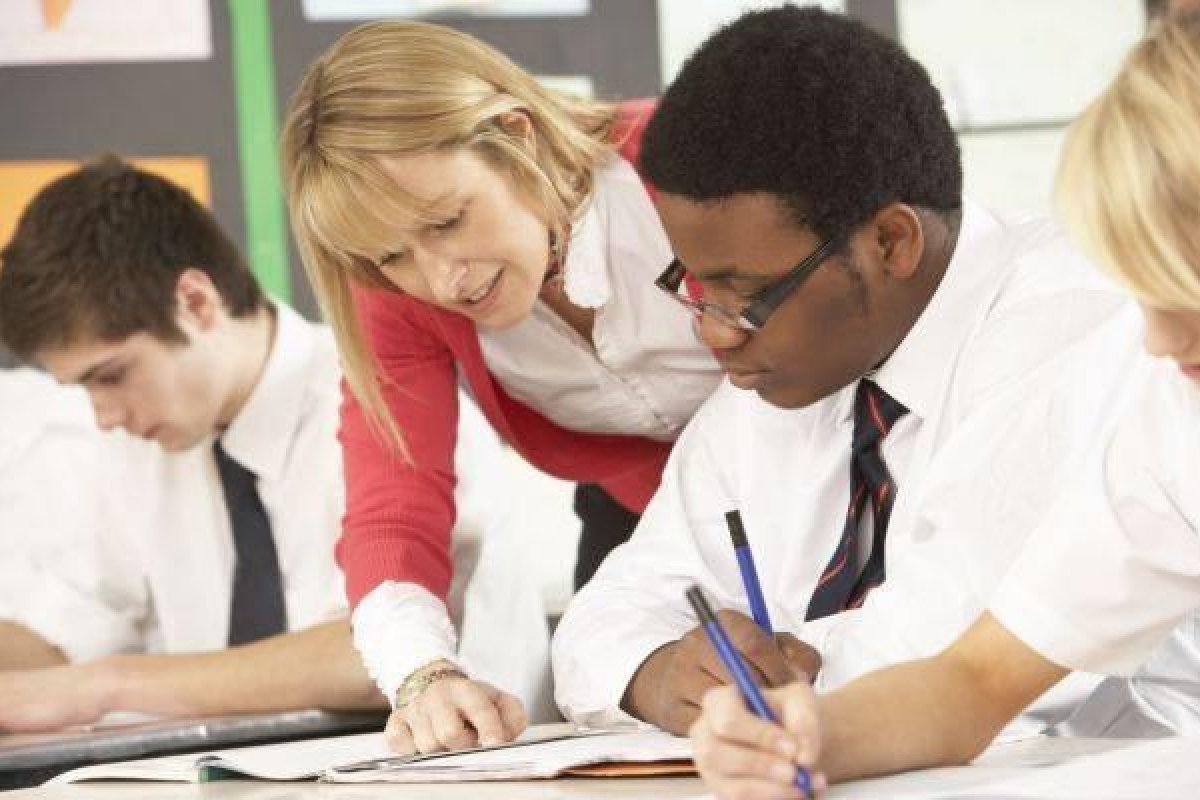 Menos de 10% de alunos negros compõem as melhores escolas privadas do Brasil