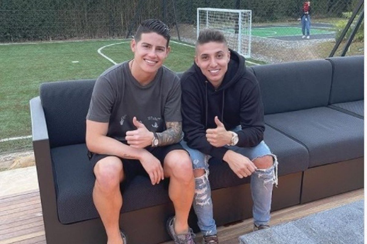Índio Ramírez publica foto com James Rodríguez e torcedores pedem: 'Vem para o Bahia'