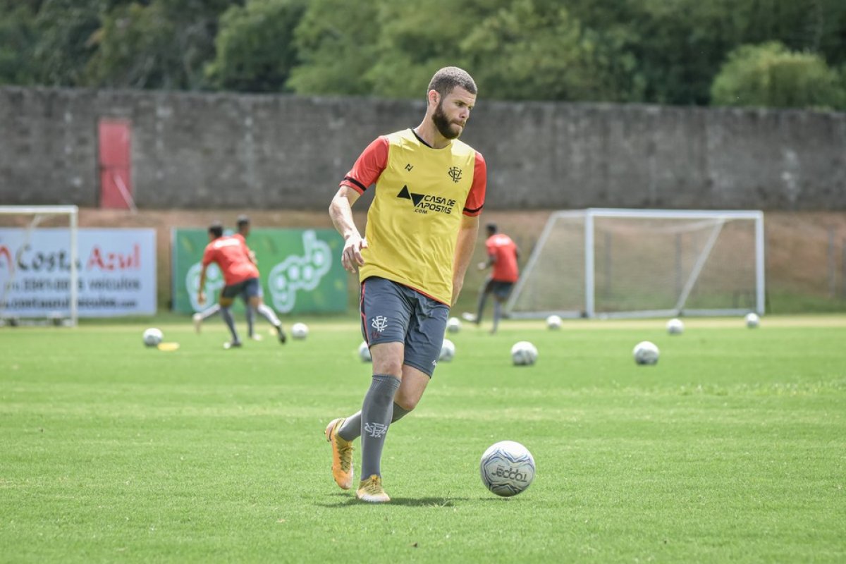Recuperado, Marcelo Alves está pronto para partida de estreia na Série B