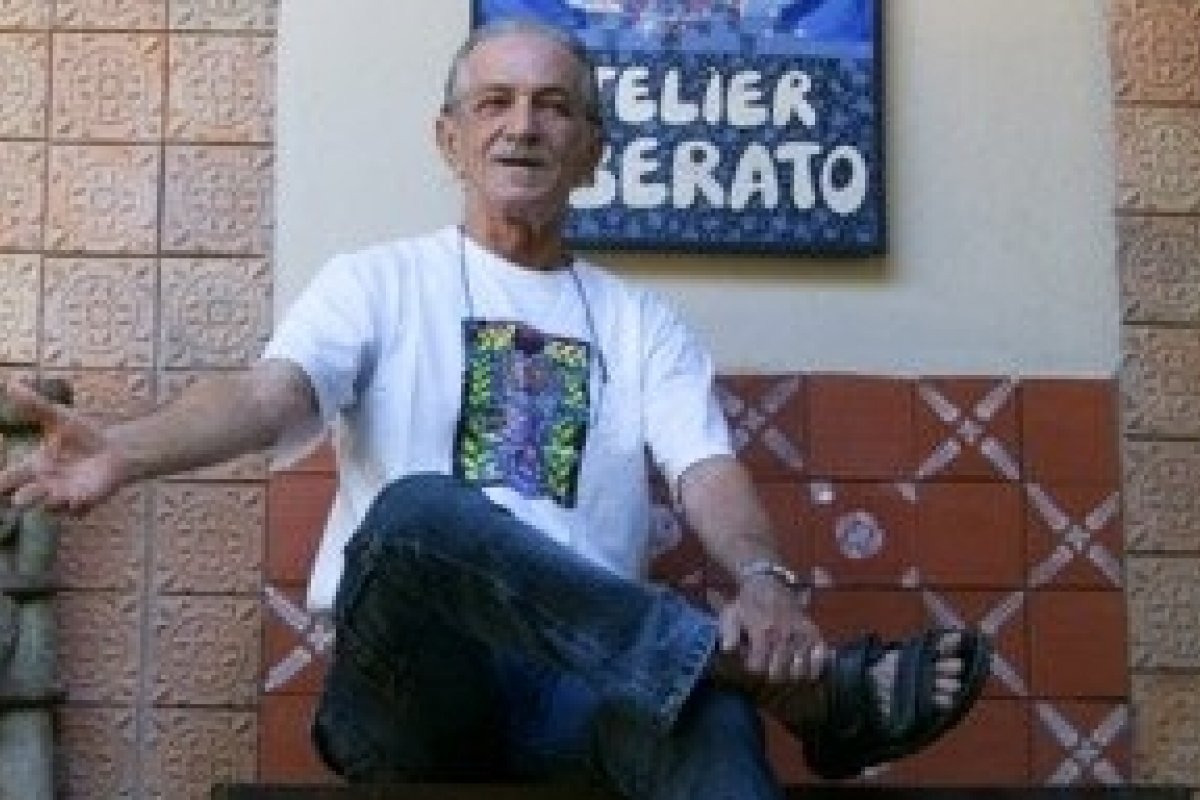 Chico Liberato terá site com todo seu acervo e tour virtual pela casa onde mora há 45 anos e onde funciona seu ateliê