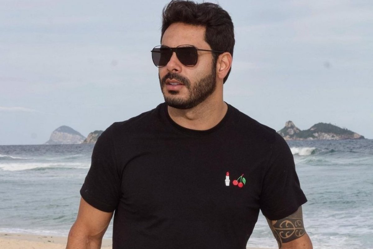 Rodolffo exibe look completo de 'Batom de Cereja'