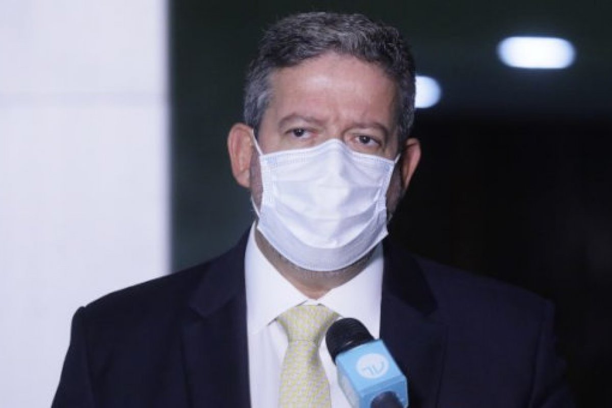 PEC da reforma administrativa é aprovada na CCJ