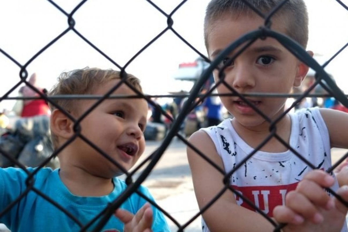 Médicos Sem Fronteiras acusam Grécia e UE de ignorar refugiados